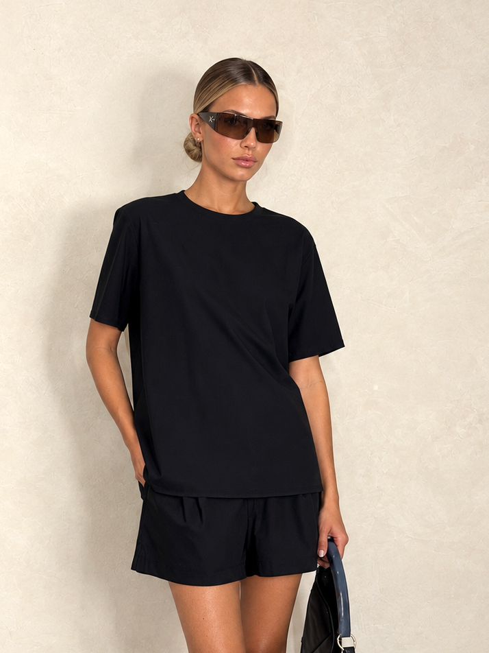 The Louve Basic Tee