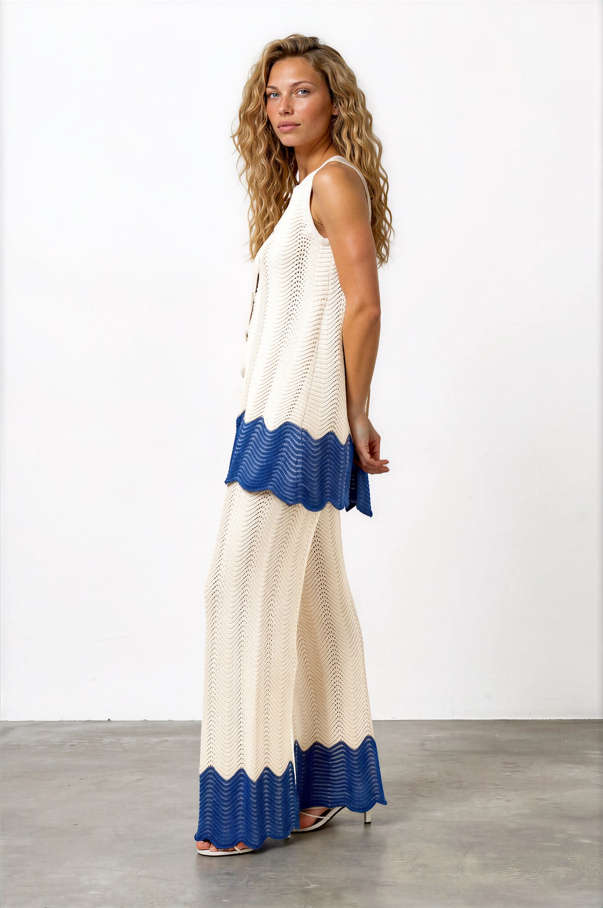 Scallop Trim Knit Set