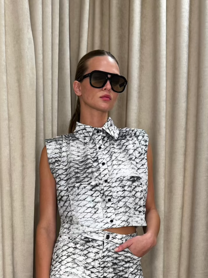 Print Cropped Shirt