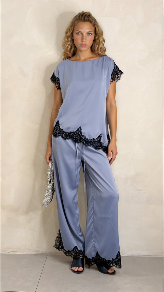 The Alannan Lace Contrast Top
