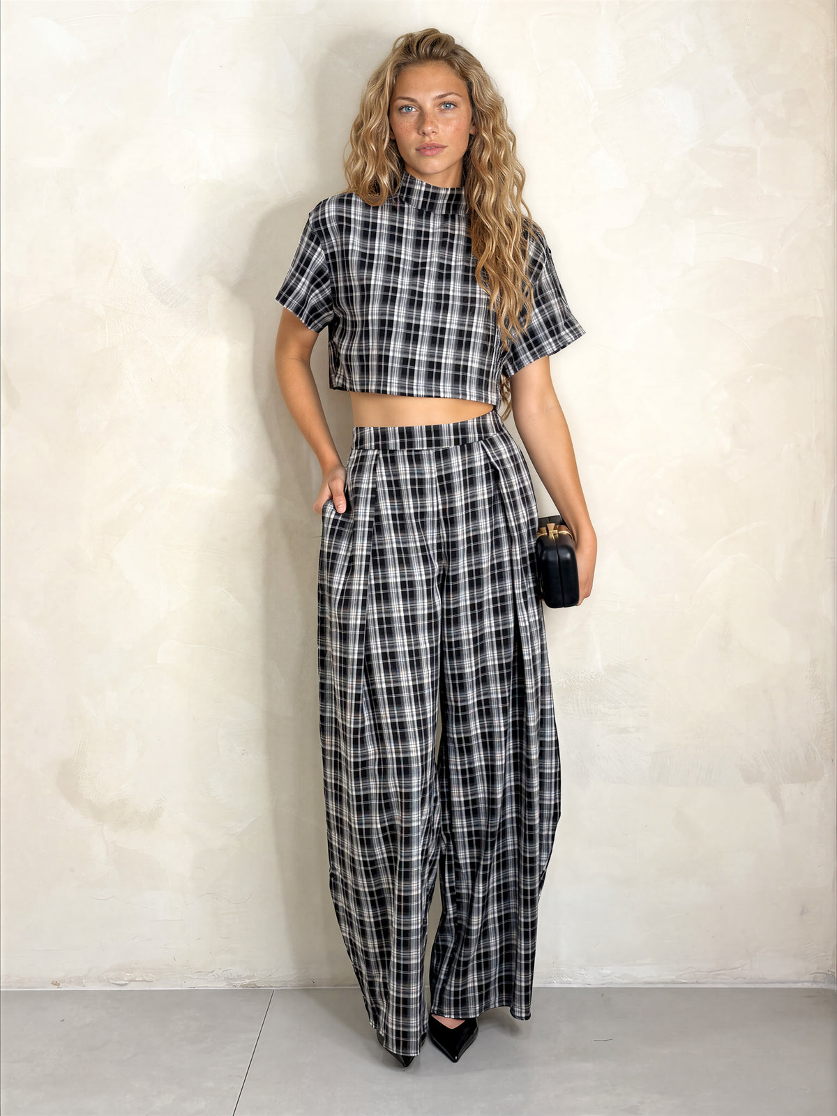 The Fia Plaid Barrel Pant