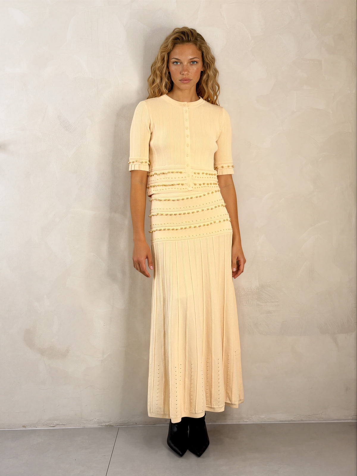 The Sgevia Midi Skirt