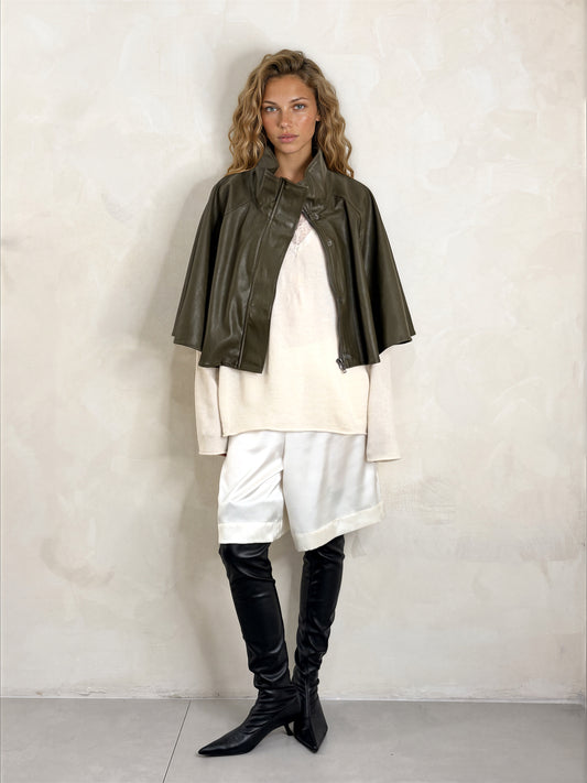 Cleo Poncho