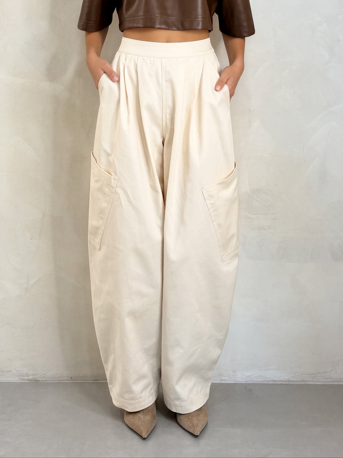 The Lavi Barrel Pant