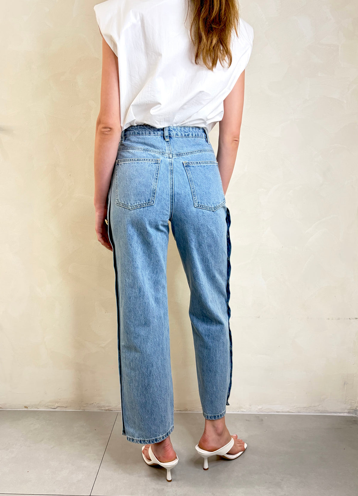 Button Trim Jean