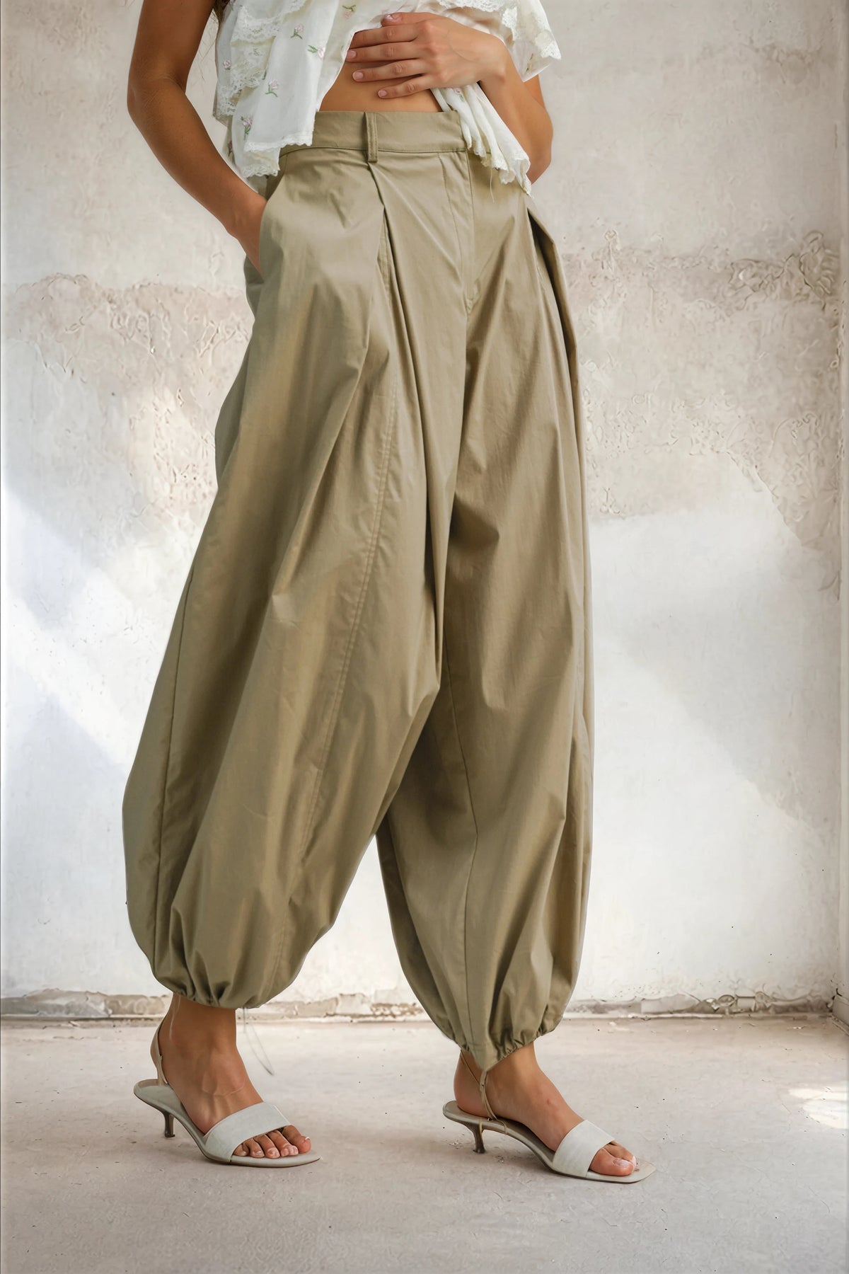 Pinned Bubble Pant