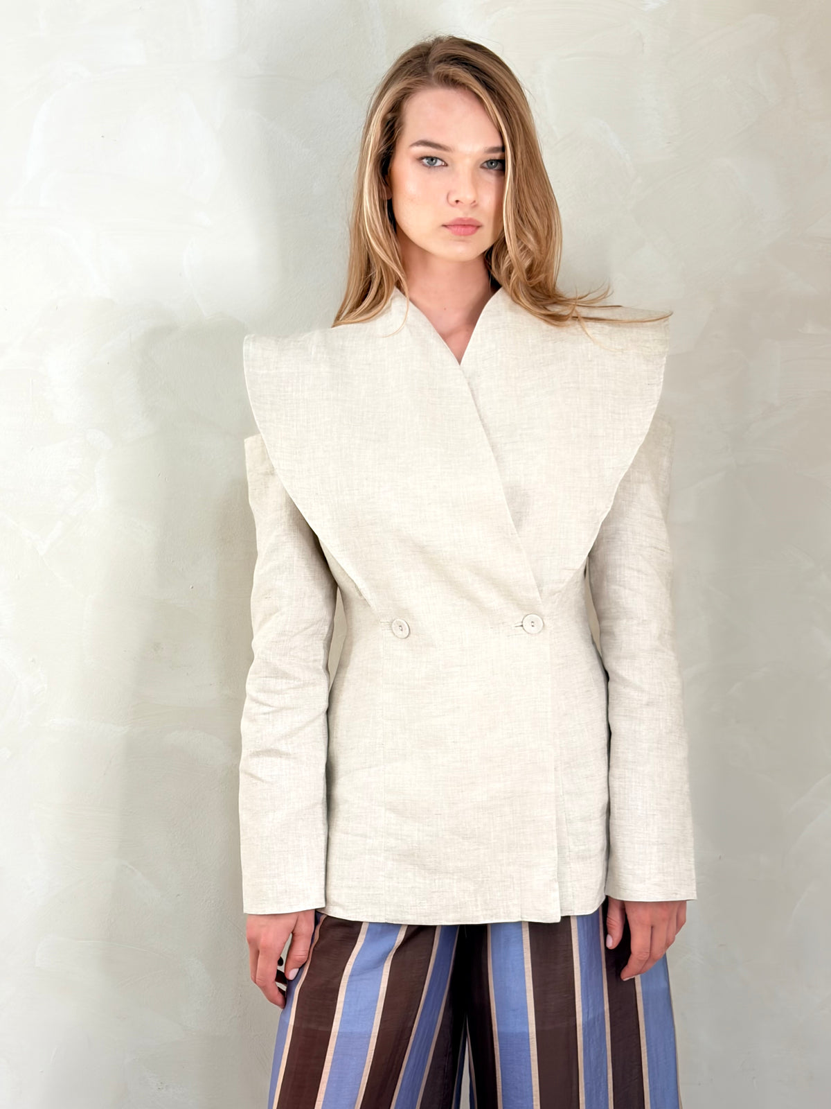 The Ivie Linen Blazer